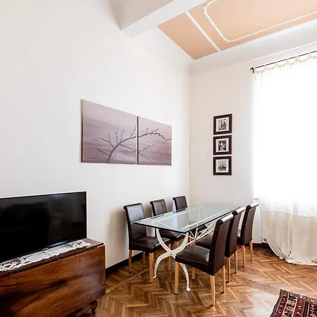 Apartment Molinari House Centro Lux