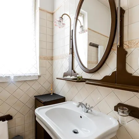 Molinari House Lux - Elegante In Centro - Free Ztl Apartamento *