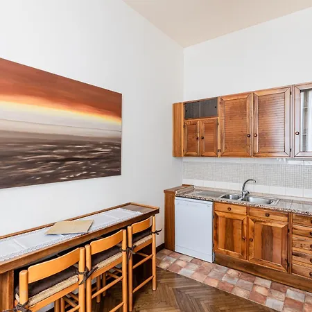 Apartamento Molinari House Lux - Elegante In Centro - Free Ztl