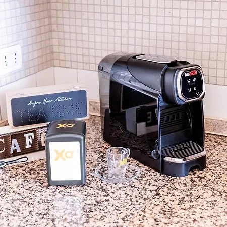 Molinari House Lux - Elegante In Centro - Free Ztl Daire