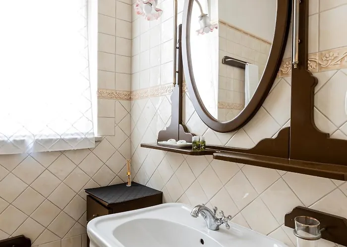 Molinari House Lux - Elegante In Centro - Free Ztl Appartamento *