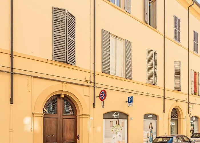 Molinari House Lux - Elegante In Centro - Free Ztl Modena